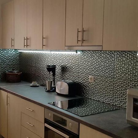 Spacious Apartment In The Historical Center Of Athens Atenas Exterior foto