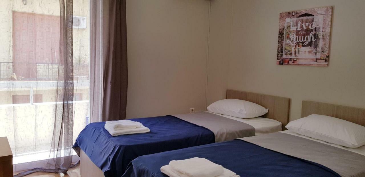 Spacious Apartment In The Historical Center Of Athens Atenas Exterior foto
