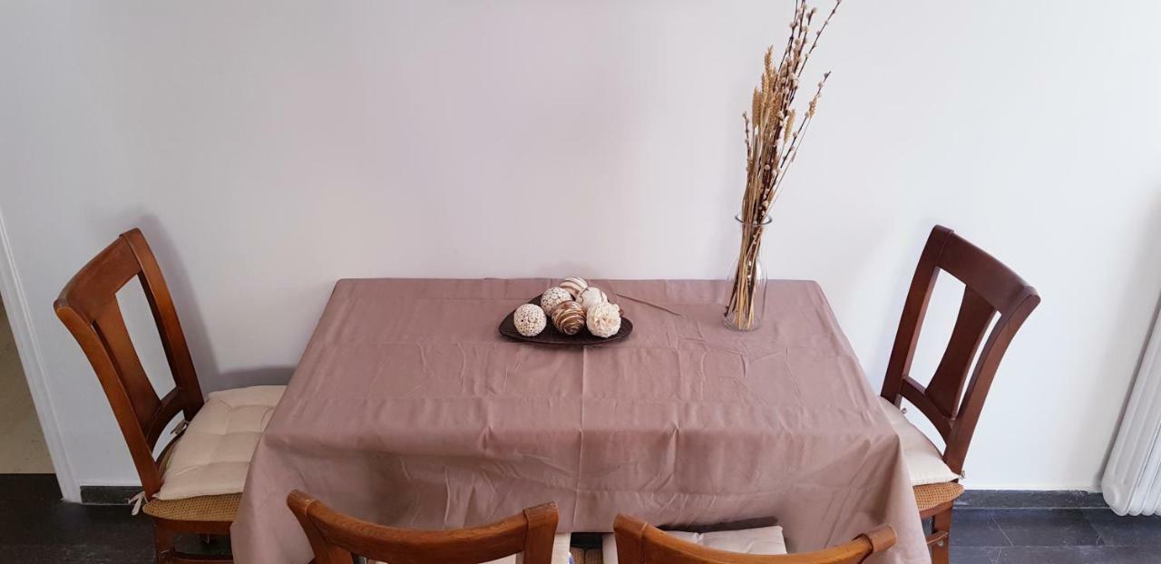 Spacious Apartment In The Historical Center Of Athens Atenas Exterior foto
