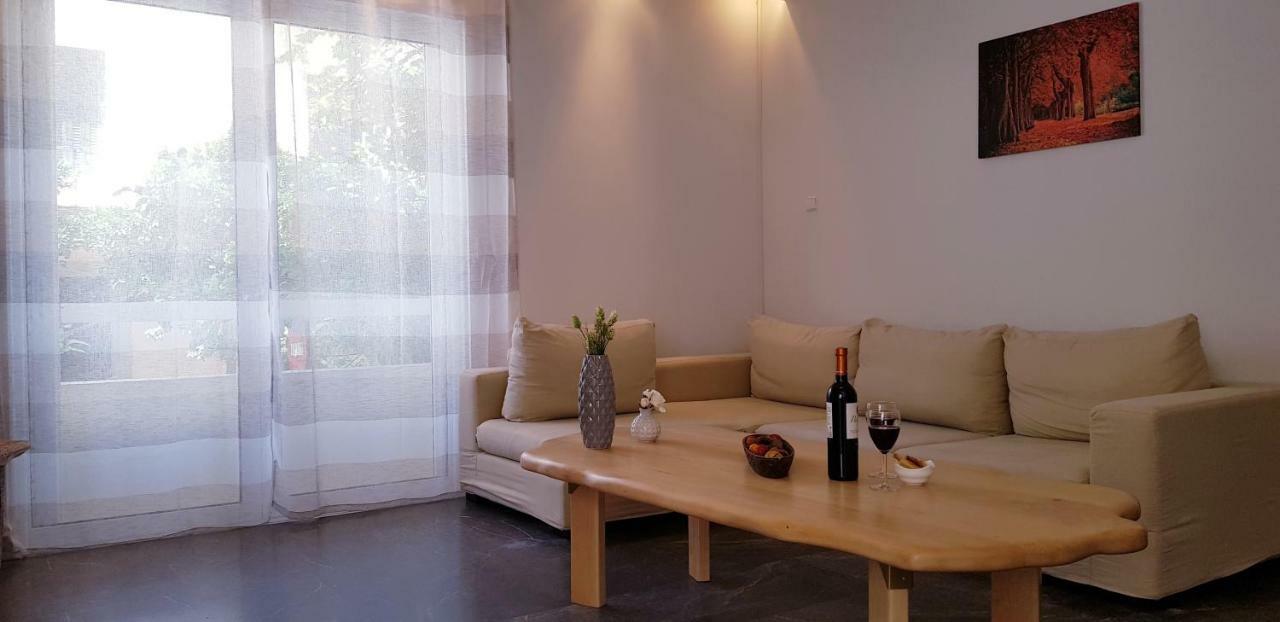 Spacious Apartment In The Historical Center Of Athens Atenas Exterior foto